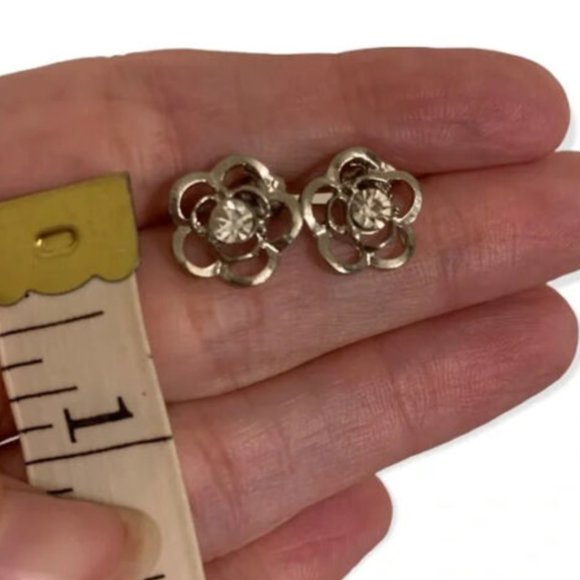 OSFA | Silver Flower Earrings with Faux Diamond Center Stone - Picture 2 of 6